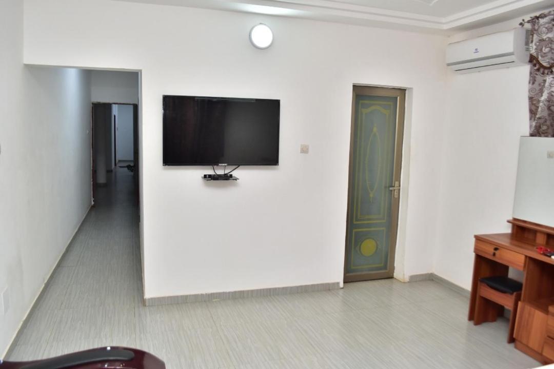 E3G Sarl Apartment Lome Exterior photo